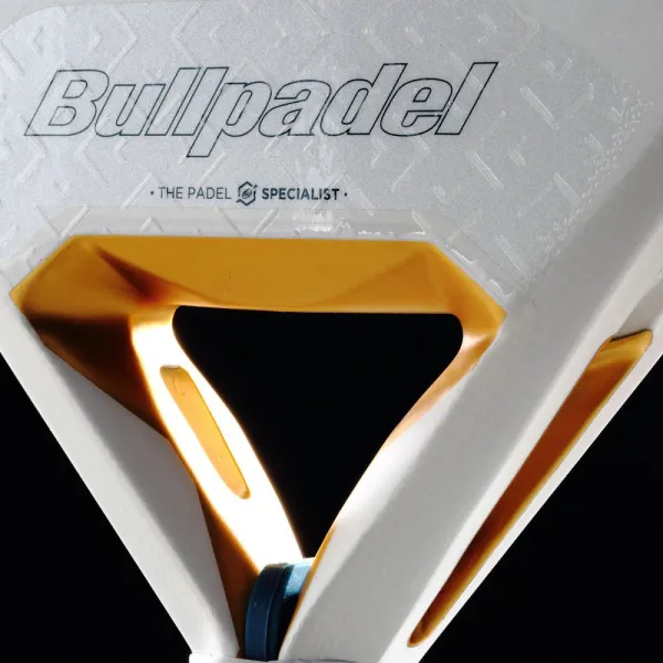 Ракетка для падела BULLPADEL Pearl 26, 493804, для профессионалов, карбон, бело-серый за 35&nbsp;929.50 ₽ в Петрозаводске
